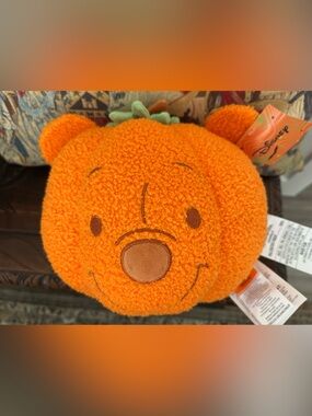 BNWT! Licensed Disney Halloween Pumpkin Pillow Pooh Bear Winnie The Pooh